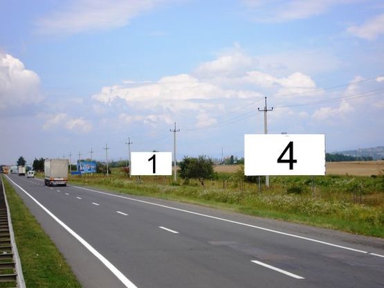 Фото рекламной плоскости по адресу Автодорога "Київ-Чоп", 400 м від повороту на міське кладовище (с. Барвінок) Фото рекламной плоскости по адресу Автодорога "Київ-Чоп", 400 м від повороту на міське кладовище (с. Барвінок)