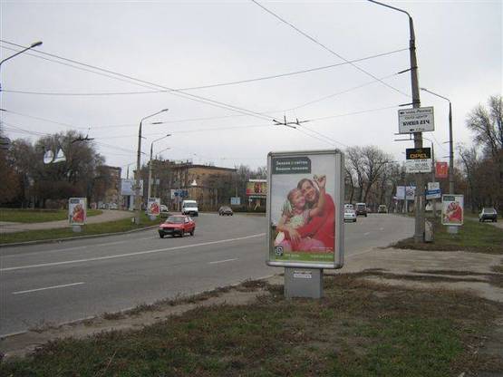 Фото рекламной плоскости по адресу пл. Ленина / выезд с ДнепроГЭСа на левый берег Фото рекламной плоскости по адресу пл. Ленина / выезд с ДнепроГЭСа на левый берег