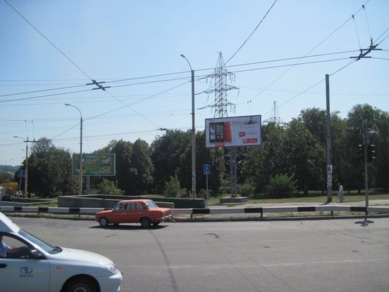 Фото рекламної площини за адресою бул.Вінтера - вул.Гребельна, ст.А (призматрон)