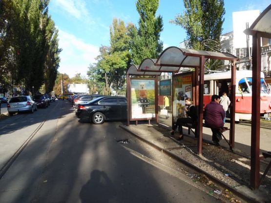 Фото рекламной плоскости по адресу на бульваре между Нижним и Верхним Валом, ост."Верхний Вал" Фото рекламной плоскости по адресу на бульваре между Нижним и Верхним Валом, ост."Верхний Вал"