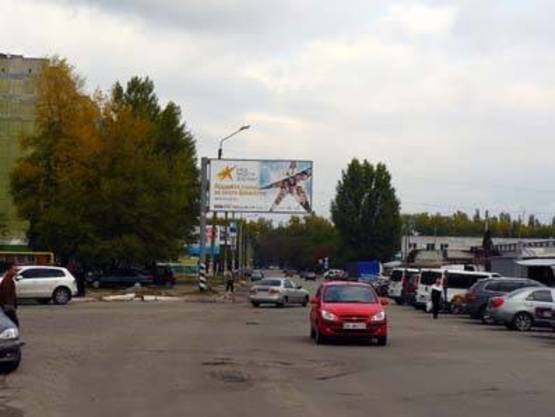Фото рекламної площини за адресою ул. Гагарина (рынок «Новый», АТБ)
