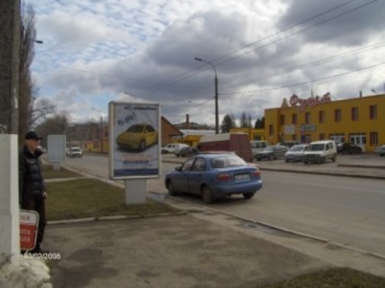 Фото рекламной плоскости по адресу Тернопольская 12 (гипермаркет "Фуршет")