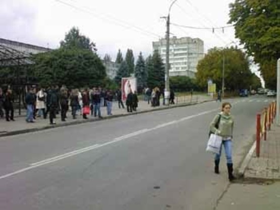 Фото рекламной плоскости по адресу вул.Інститутська,11 (университет ХНУ)