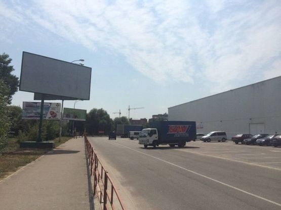 Фото рекламной плоскости по адресу вул. Зарічанська 11/4 (Таврія В) № 2 Фото рекламной плоскости по адресу вул. Зарічанська 11/4 (Таврія В) № 2