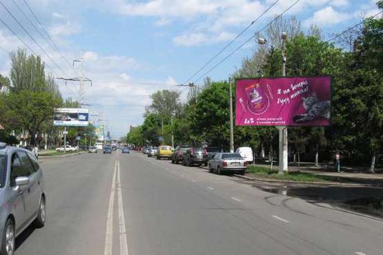 Фото рекламной плоскости по адресу Космонавтів вул., 11Б