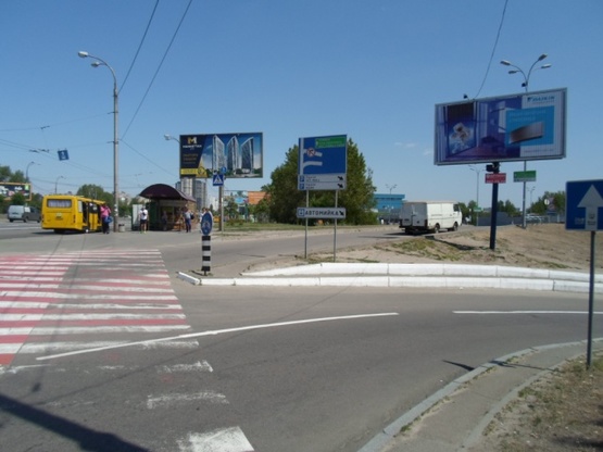 Фото рекламної площини за адресою Ватутина пр-т, (заезд в Скай мол) Фото рекламної площини за адресою Ватутина пр-т, (заезд в Скай мол)