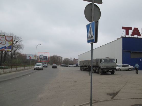 Фото рекламної площини за адресою вул. Зарічанська 11/4 (Таврія В) № 1 Фото рекламної площини за адресою вул. Зарічанська 11/4 (Таврія В) № 1