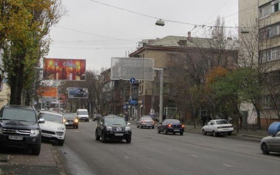 Фото рекламної площини за адресою Среднефонтанская ул., 30 - Транспортная ул.