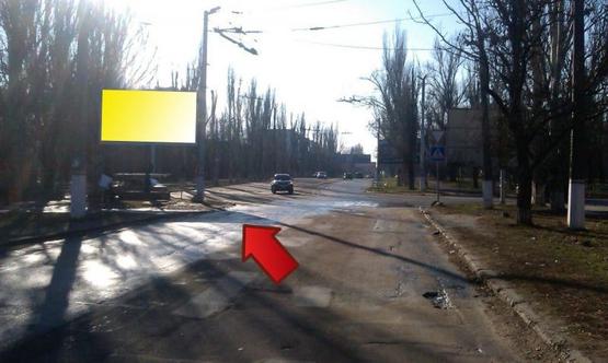 Фото рекламної площини за адресою Угол ул.Зала Егерсег и 40 лет Октября