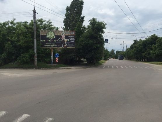 Фото рекламной плоскости по адресу Угол ул.Розы Люксембург и ул.Фритаун