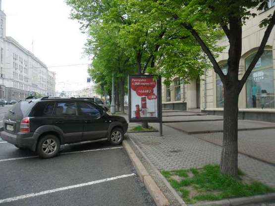 Фото рекламной плоскости по адресу Конституції пл., 2/2 (№2) Фото рекламной плоскости по адресу Конституції пл., 2/2 (№2)