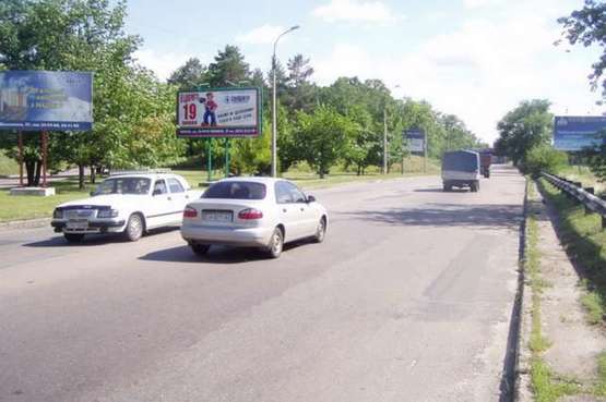 Фото рекламної площини за адресою Золотоніське шосе - Лісова Просіка вул. Фото рекламної площини за адресою Золотоніське шосе - Лісова Просіка вул.