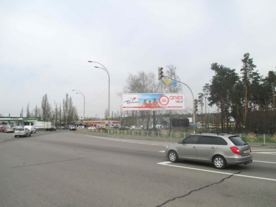 Фото рекламной плоскости по адресу Харьковская пл.- въезд в город со стор.Борисполя-правое  крыло-призма грань-2