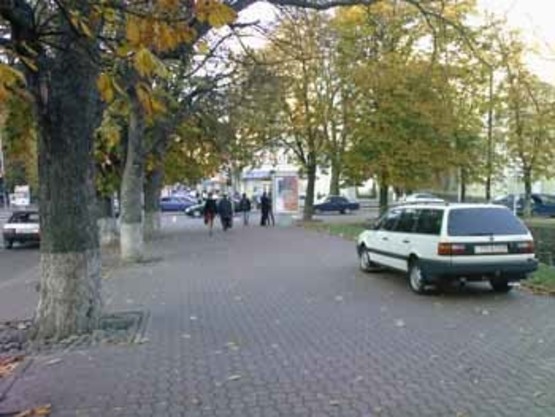 Фото рекламной плоскости по адресу вул.Соборна,60 (театр им.Петровского)