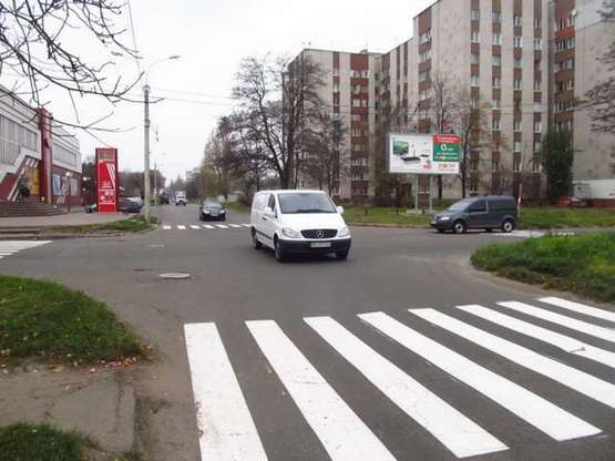 Фото рекламної площини за адресою Надпільна вул. (Ільїна вул.) - Добровольського вул. Фото рекламної площини за адресою Надпільна вул. (Ільїна вул.) - Добровольського вул.