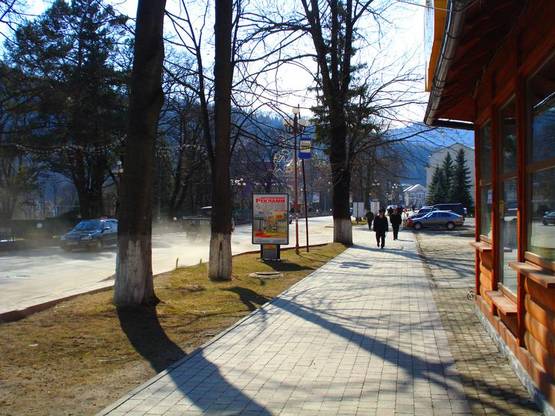 Фото рекламної площини за адресою Траса Н-09 Мукачево-Львів, Свободи, ТК Яремче, музей, напрямок руху на Буковель