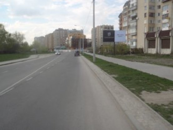 Фото рекламної площини за адресою Мазепи-Гурика правий №2   центр    ТЦ Флагман Фото рекламної площини за адресою Мазепи-Гурика правий №2   центр    ТЦ Флагман