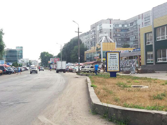 Фото рекламної площини за адресою ул.Гетьманская,47(Оживленный район, напротив АТБ, Акация