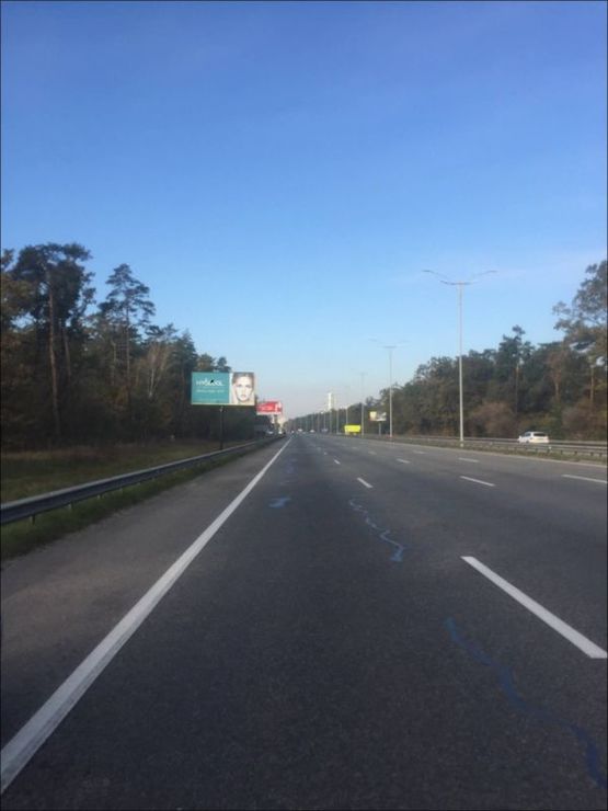 Фото рекламной плоскости по адресу Бориспільське шосе км 19+300 м (праворуч) (траса М-03 Київ-Харків) в напрямку Київа Фото рекламной плоскости по адресу Бориспільське шосе км 19+300 м (праворуч) (траса М-03 Київ-Харків) в напрямку Київа