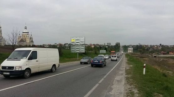 Фото рекламної площини за адресою Обїздна М-06, Київ-Чоп, с.Зубра біля церкви в сторону Пасіки-Зубрицькі (верхній)
