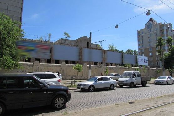 Фото рекламной плоскости по адресу Французский бул., 33 (напротив "Сильпо) №8 Фото рекламной плоскости по адресу Французский бул., 33 (напротив "Сильпо) №8