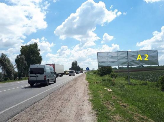 Фото рекламной плоскости по адресу Обїздна М-06, Київ-Чоп, перед виїздом на трасу Н-17 поворот на Гамалієвку в сторону Винник (привий) Фото рекламной плоскости по адресу Обїздна М-06, Київ-Чоп, перед виїздом на трасу Н-17 поворот на Гамалієвку в сторону Винник (привий)