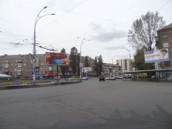 Фото рекламной плоскости по адресу Севастoпoльская пл. на кругу