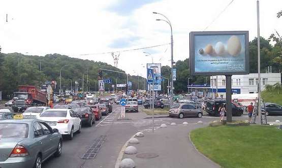 Фото рекламної площини за адресою Дружби народів бульв. - Болсуновська вул. (Сергія Струтинського вул.),  IQ-центр, ; №1 (№1)