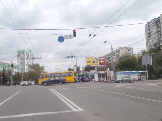 Фото рекламної площини за адресою Ивашкевича / Вышгородская Фото рекламної площини за адресою Ивашкевича / Вышгородская