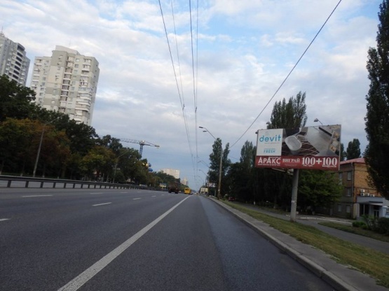 Фото рекламної площини за адресою Победы проспект, 118   по ходу из центра