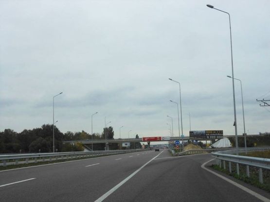 Фото рекламної площини за адресою Новообухівська траса, перед поворотом на c. Креничі, Ходосіївку, км 25+100 право Фото рекламної площини за адресою Новообухівська траса, перед поворотом на c. Креничі, Ходосіївку, км 25+100 право