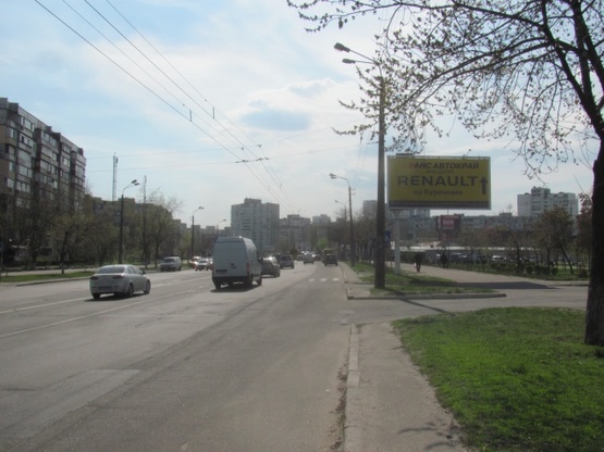 Фото рекламної площини за адресою Маяковского ул., 21, в сторону Московского моста (Watsons, ЕКО-маркет, Эльдорадо, рынок)