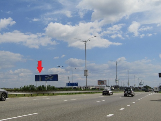 Фото рекламної площини за адресою Бориспольская трасса в г.Борисполь (32+030, возле съезда на заправку Shell), левая