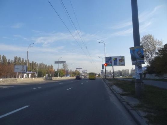 Фото рекламной плоскости по адресу Глушкoва пр., 9