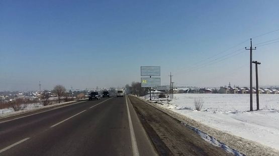 Фото рекламной плоскости по адресу Об'їзна М-10, З.О. м. Львова, біля Арт-Енерго в сторону ТРЦ King Cross Leopolis (нижній)