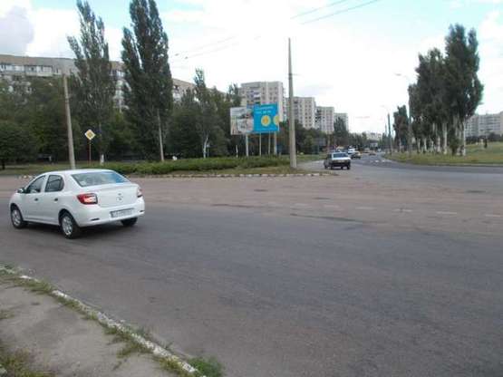 Фото рекламной плоскости по адресу 30-річчя Перемоги вул. - Сумгаїтська вул., "Епіцентр"