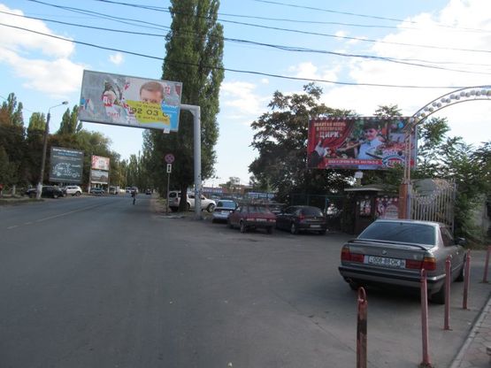 Фото рекламной плоскости по адресу 25 Чапаевкой девизии -рынок СИТИ-25