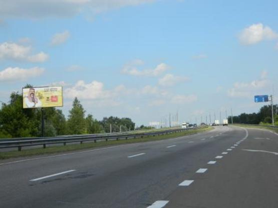 Фото рекламной плоскости по адресу Киев-Чернигов (Бровары) 20+300 слева из Киев