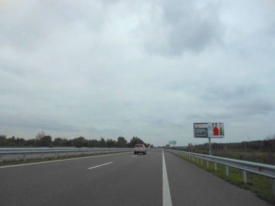Фото рекламной плоскости по адресу Новообухівська траса, км 30+300 лево Фото рекламной плоскости по адресу Новообухівська траса, км 30+300 лево