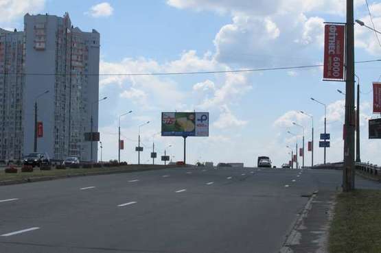 Фото рекламної площини за адресою Дніпровська наб.,  шляхопровід над просп. Миколи Бажана (заезд на путепровод в напр.ЖК «Южные Врата») Фото рекламної площини за адресою Дніпровська наб.,  шляхопровід над просп. Миколи Бажана (заезд на путепровод в напр.ЖК «Южные Врата»)