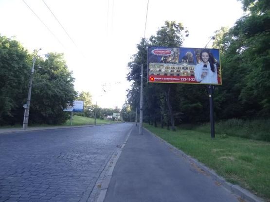 Фото рекламной плоскости по адресу Подольский спуск 650м от Фрунзе ул. Фото рекламной плоскости по адресу Подольский спуск 650м от Фрунзе ул.