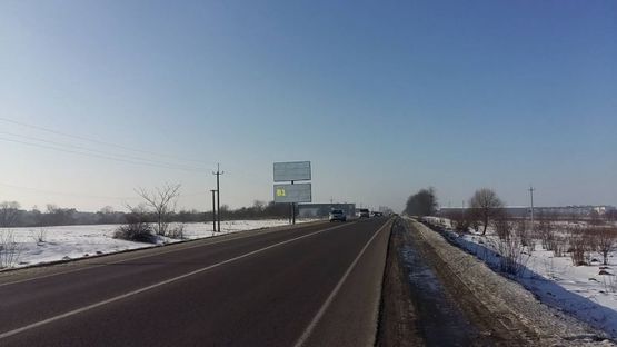 Фото рекламної площини за адресою Об'їзна М-10, З.О. м. Львова, біля Арт-Енерго в сторону ЕпіцентрК (нижній)
