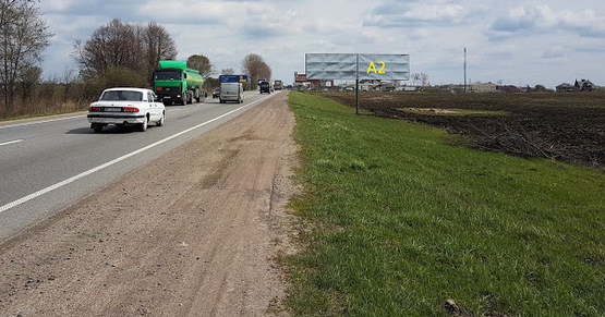 Фото рекламной плоскости по адресу Обїздна М-06, Київ-Чоп, біля Лео Кераміка в сторону Пасіки-Зубрицькі (правий) Фото рекламной плоскости по адресу Обїздна М-06, Київ-Чоп, біля Лео Кераміка в сторону Пасіки-Зубрицькі (правий)