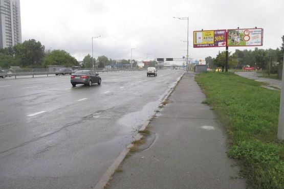 Фото рекламної площини за адресою Столичне шосе - Академіка Заболотного вул.,  80м от поворота (площина зліва: в'їзд в місто) Фото рекламної площини за адресою Столичне шосе - Академіка Заболотного вул.,  80м от поворота (площина зліва: в'їзд в місто)