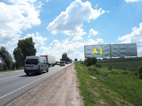 Фото рекламной плоскости по адресу Обїздна М-06, Київ-Чоп, перед виїздом на трасу Н-17 поворот на Гамалієвку в сторону Винник (лівий) Фото рекламной плоскости по адресу Обїздна М-06, Київ-Чоп, перед виїздом на трасу Н-17 поворот на Гамалієвку в сторону Винник (лівий)