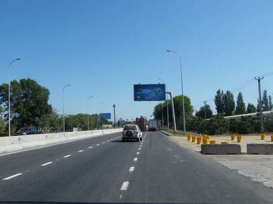 Фото рекламної площини за адресою Ленінградське шосе (Київське шосе) - Чапаєва пров.