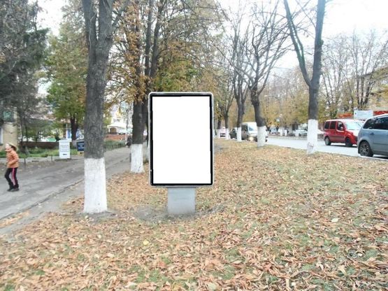 Фото рекламной плоскости по адресу г.Фастов, перекресток ул. Интернациональной и ул. Соборной Фото рекламной плоскости по адресу г.Фастов, перекресток ул. Интернациональной и ул. Соборной