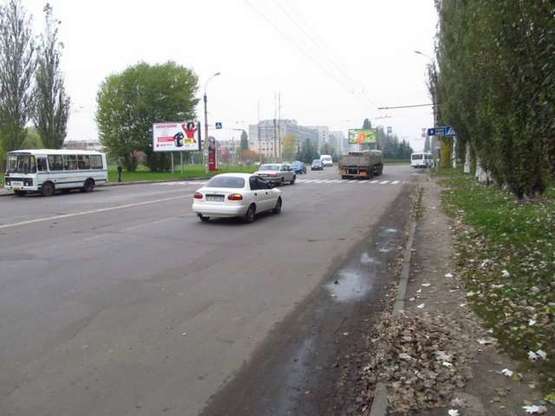 Фото рекламної площини за адресою 30-річчя Перемоги вул. - Олени Теліги вул. (Конєва вул.) Фото рекламної площини за адресою 30-річчя Перемоги вул. - Олени Теліги вул. (Конєва вул.)