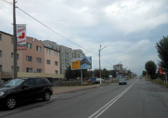 Фото рекламной плоскости по адресу м. Обухів, вул.Київська, 113-А, біля банку "Аваль" Фото рекламной плоскости по адресу м. Обухів, вул.Київська, 113-А, біля банку "Аваль"