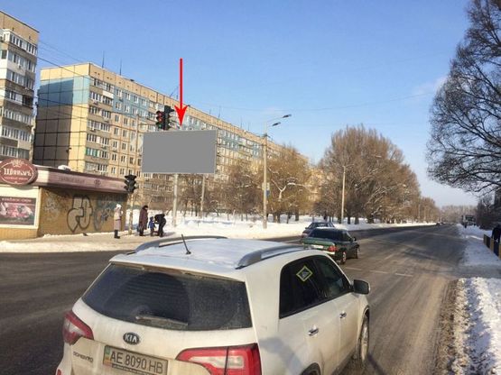 Фото рекламної площини за адресою 116Б,вул. Метробудівників 5 (перед АТБ), біля світлофору